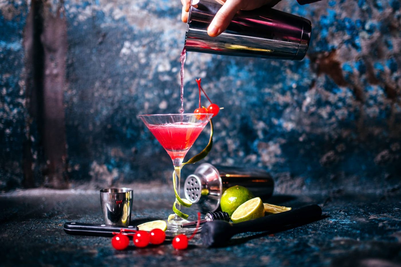 Cosmopolitan: A Bartender's Life by Cecchini, Toby